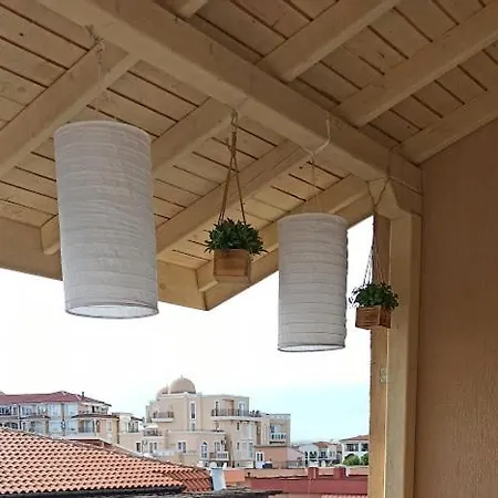 голям с прекрасна гледка кьм морето شقة