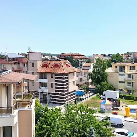 голям с прекрасна гледка кьм морето شقة