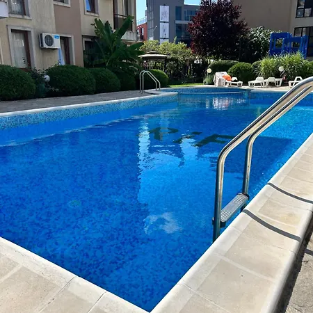 شقة голям с прекрасна гледка кьм морето رافدا