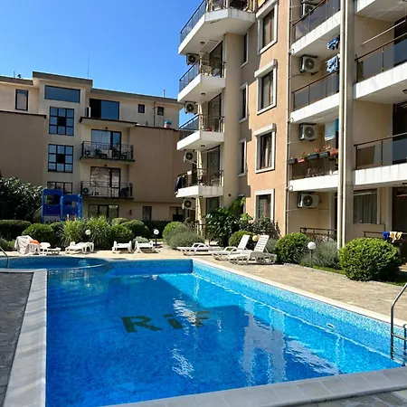 голям с прекрасна гледка кьм морето *