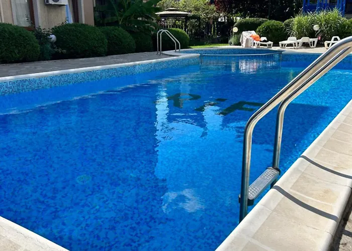 Apartmán голям с прекрасна гледка кьм морето Ravda